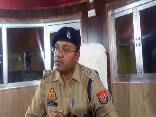 UP: Clash breaks out over installation of tiles in Eidgah in Sitapur, 5 held