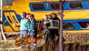 Train derails in Netherlands, casualties reported