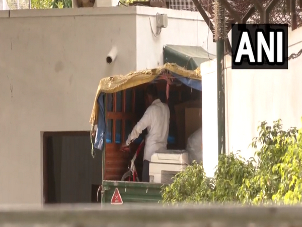 Rahul Gandhi starts vacating government bungalow, shifts belongings to Sonia Gandhi's residence