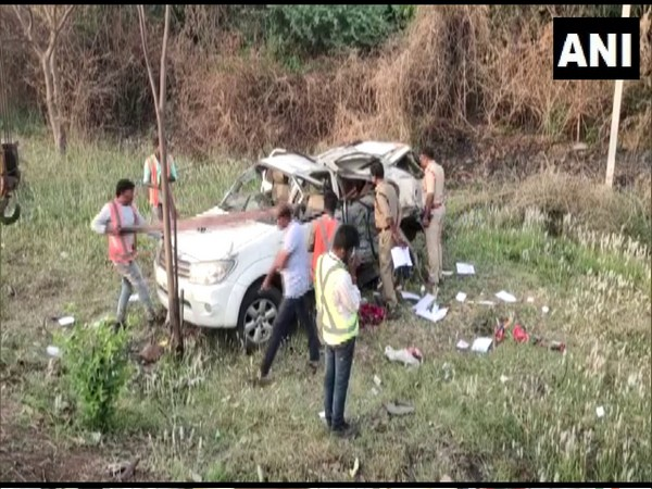 BJP leader dies in road accident in Telangana