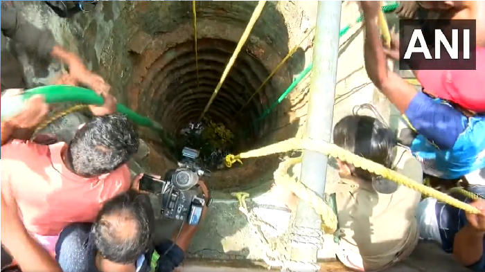 Watch: Bear falls into well in Kerala; rescue ops underway