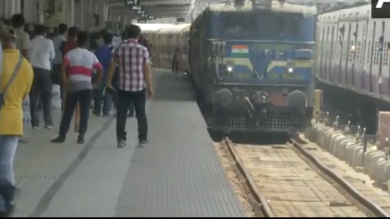 Odisha Train Accident: Special train carrying 250 stranded passengers leaves for Chennai