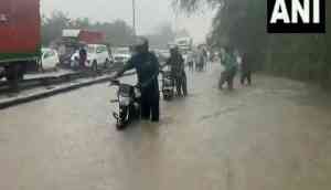 Delhi-Gurugram expressway waterlogged after heavy downpour, traffic jam for up to 5 km