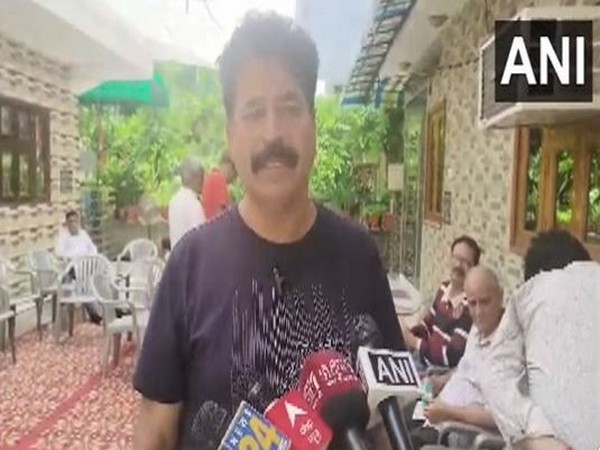 Delhi: Engineer dies of electrocution while using treadmill; father demands strictest punishment for gym owner
