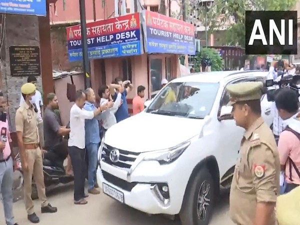 ASI begins survey of Gyanvapi mosque complex 