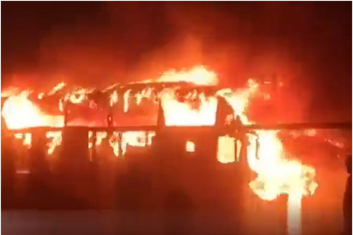 Pakistan: 16 passengers killed, 11 injured after bus catches fire near Pindi Bhattian