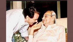 Dharmendra drops throwback picture with Pran, calls him, '...industry’s most loving person'