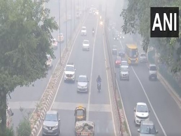 Air Emergency: City chokes on smog as AQI remains in 'severe' zone