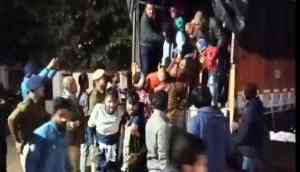 Rajasthan: Bus overturns, 33 passengers injured 