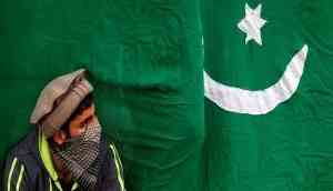 Inquiry initiated against Pakistan police officials for harassing Afghans during repatriation