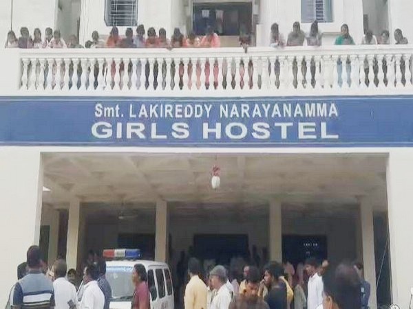Engineering student hangs herself in hostel room