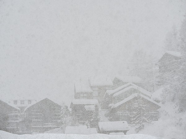 39 killed as Afghanistan battles heavy rains, snowfall