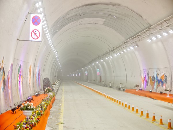 PM Modi dedicates Sela Tunnel to nation
