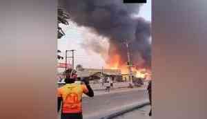 Greater Noida: Massive fire engulfs dhabas, shops 