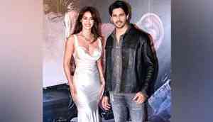Sidharth Malhotra visits Mumbai theatre screening 'Yodha'