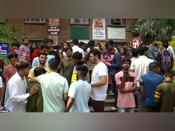 Voting begins for student union polls at JNU