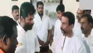 Tamil Nadu: BJP's Annamalai meets Congress leader Krishnasamy Vandaiyar