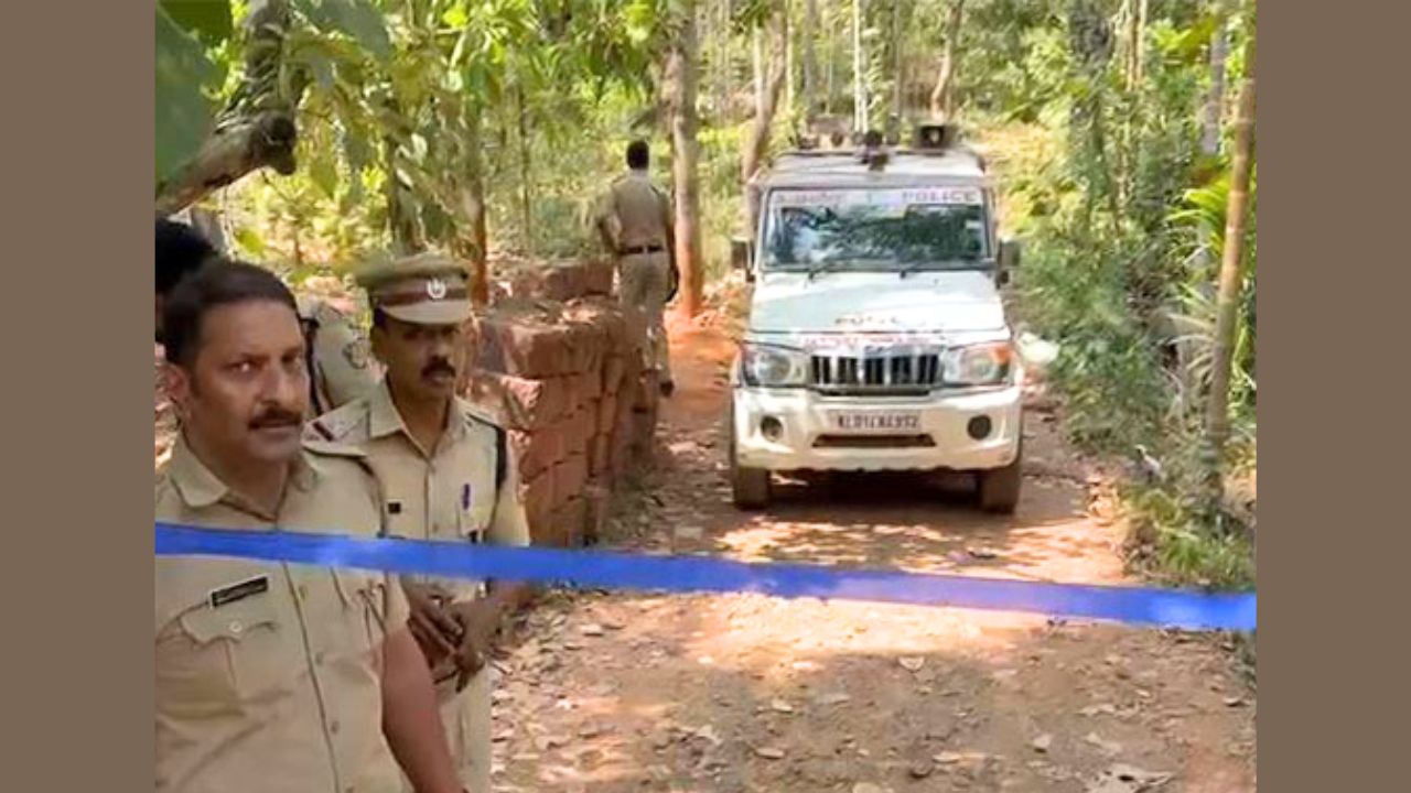 Kerala: Two injured as crude bomb explodes in Kannur