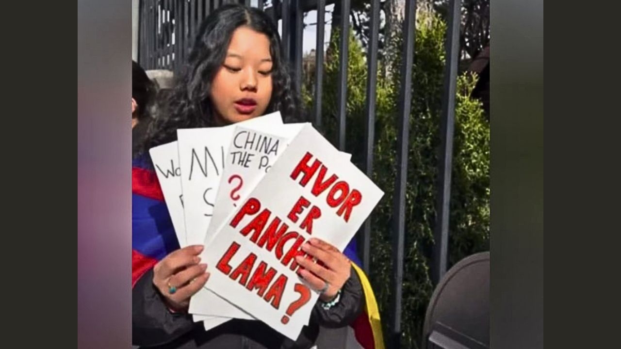 Oslo: Tibetans demand release of 11th Panchen Lama