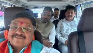 Indore: Big blow to Congress, Akshay Kanti Bam withdraws nomination 