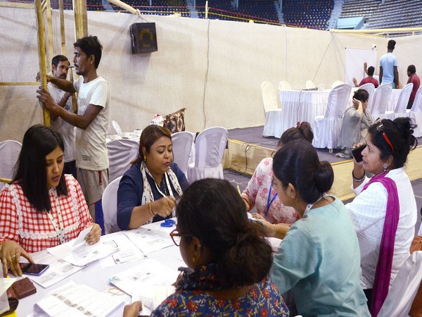 Lok Sabha polls: BJP leading on 152 seats, Congress on 61