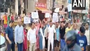 South Delhi residents protest against Delhi govt over damaged roads, persistent waterlogging