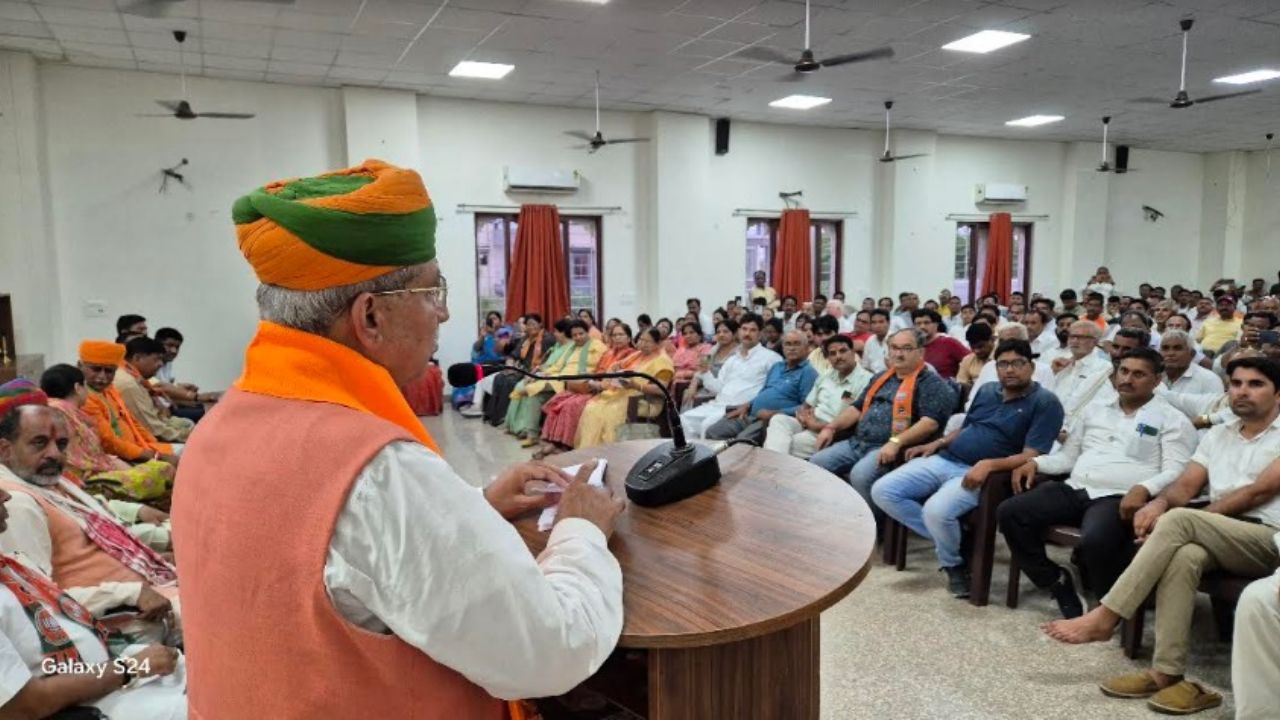 Union Minister Arjun Ram Meghwal Targets Congress on Reservation Issue