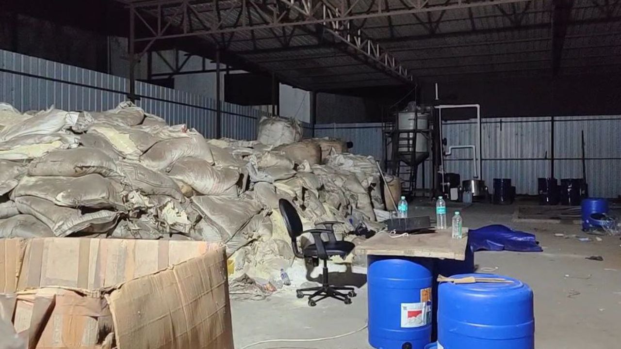 Surat: MD Drugs Factory Busted, Three Arrested