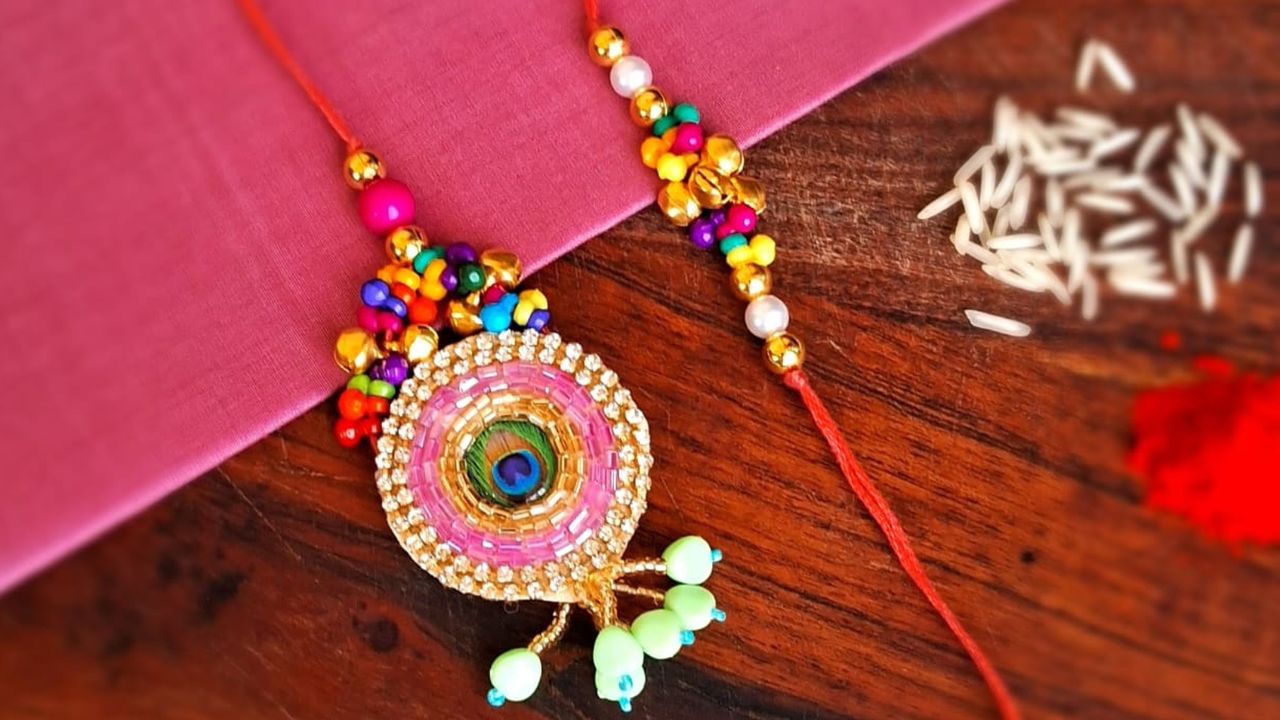Raksha Bandhan to be Celebrated on August 19, Auspicious Time for Tying Rakhi After 1:30 pm