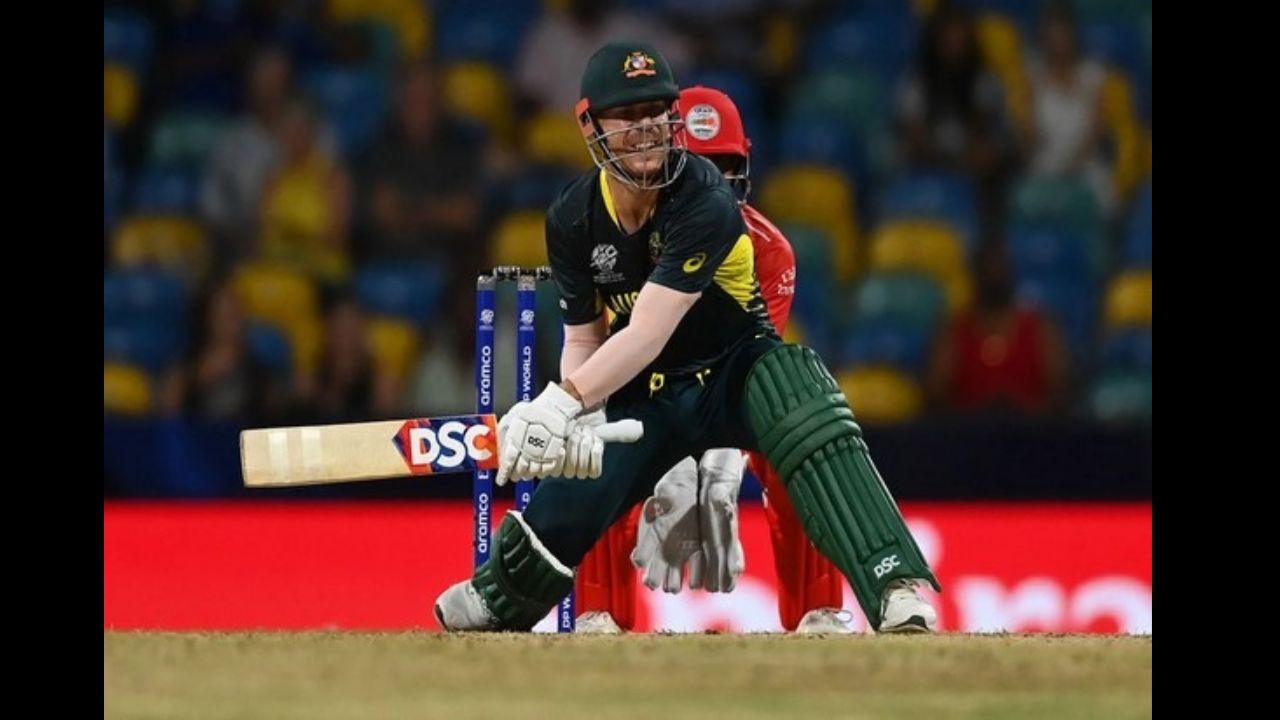 BBL: David Warner signs two-year contract with Sydney Thunder, Smith pens three-year deal with Sixers