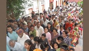 Devotees Celebrate Janmashtami with Fervour at Dwarakadhish Temple