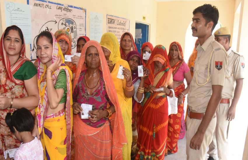 Bikaner: Ward No. 3 Sees Peaceful Polling with Over 59% Voter Turnout