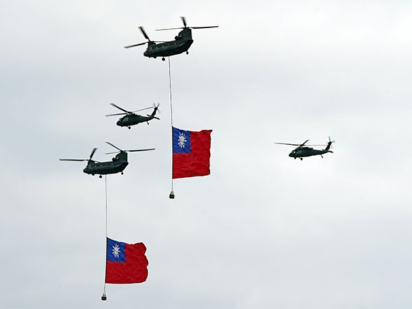 Taiwan reports 44 aircraft, 6 vessels and 1 ship from China around it's country