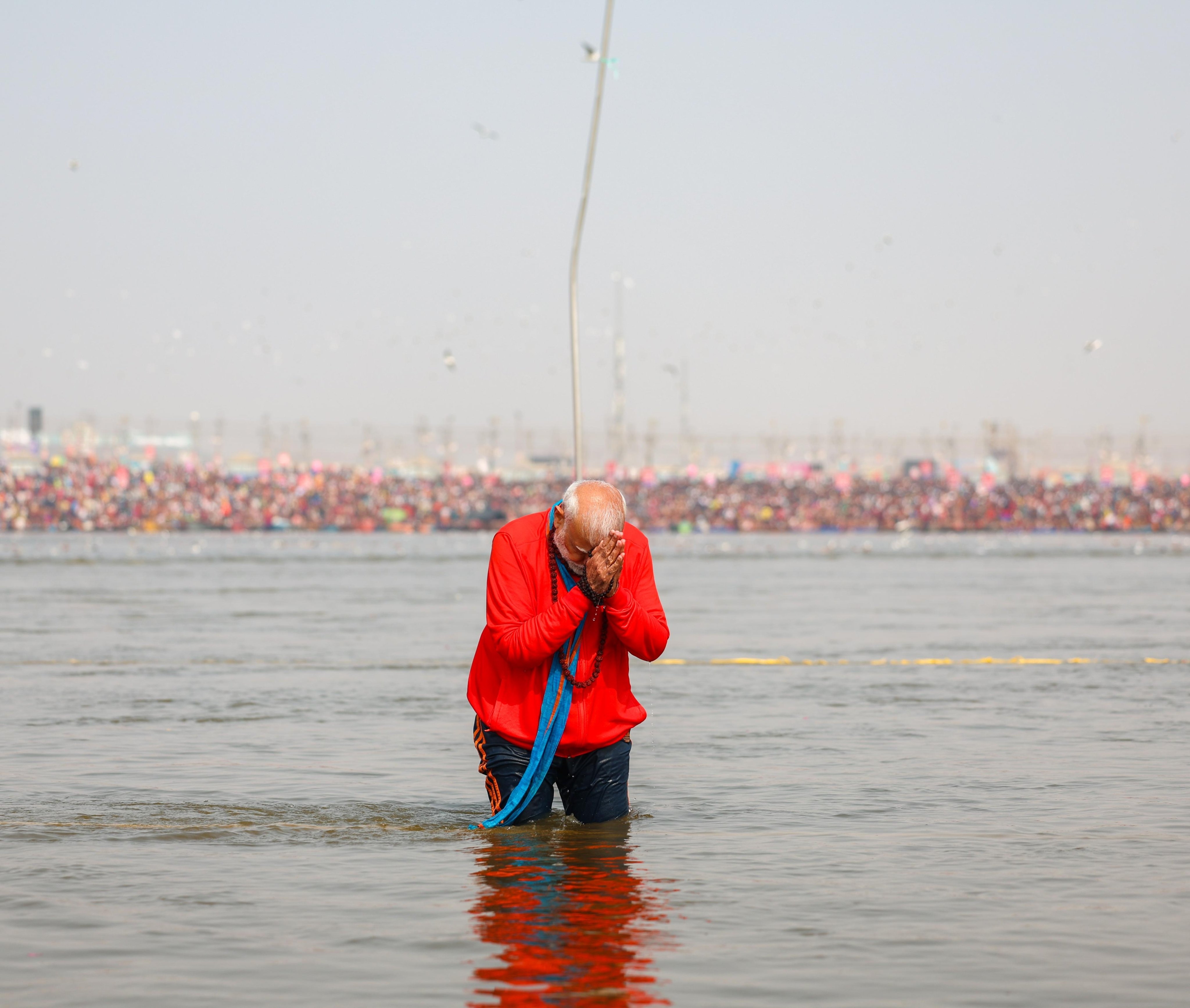 Maha Kumbh 2025: PM Modi takes holy dip at Sangam 