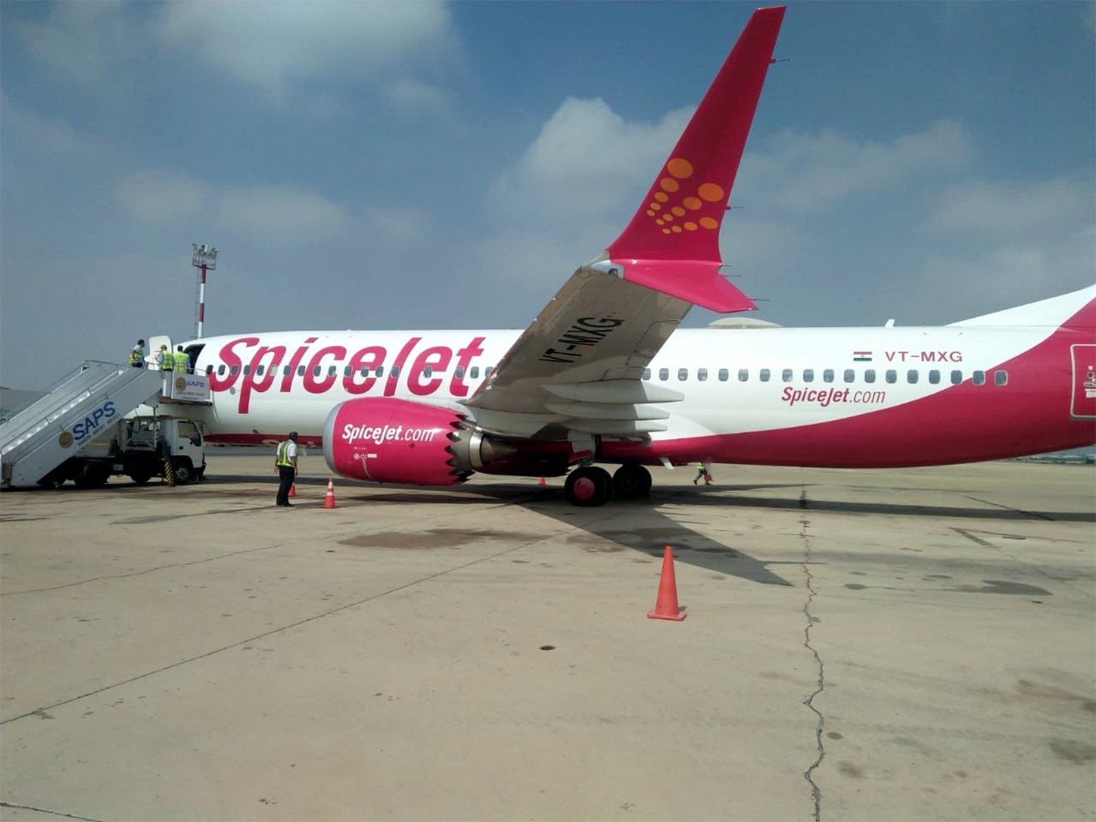 SpiceJet to add 100 additional daily flights in winter schedule amid IndiGo disruption