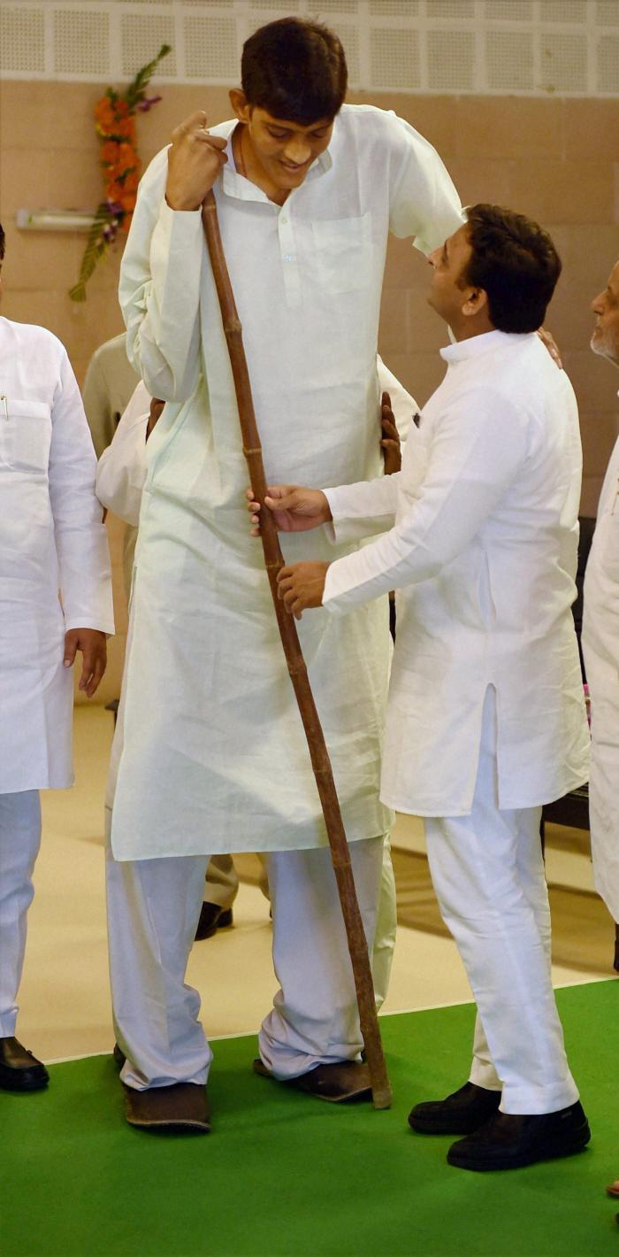 Akhilesh Yadav_Tallest man_PTI