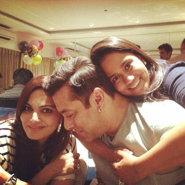 Salman Khan sisters_Twitter