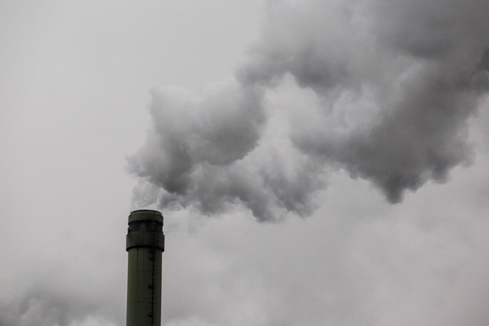 Pollution/Thomas  Trutschel/Photothek via Getty Images/Live