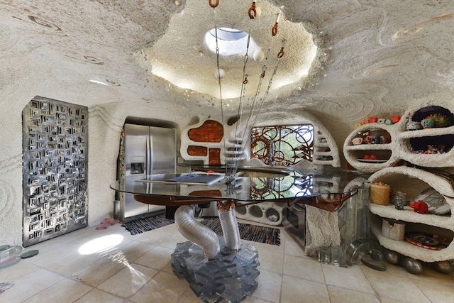 Flintstone house 3