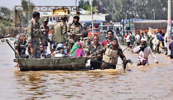 Kashmir/Photo by Waseem Andrabi/Hindustan Times via Getty Images