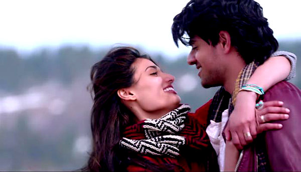 Sooraj Pancholi-Aathiya Shetty_screen grab