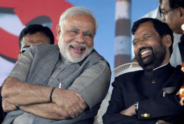 Paswan and Modi , Photo: Patrika