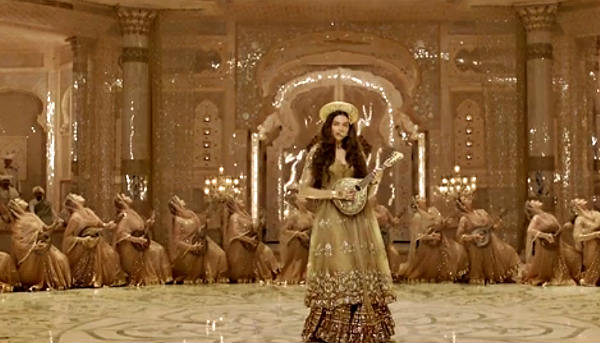 Bajirao-Mastani-Deewani-Mastani-song-still