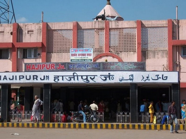 Hajipur railway station/live embed/file