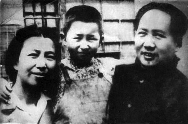 mao and daughter 