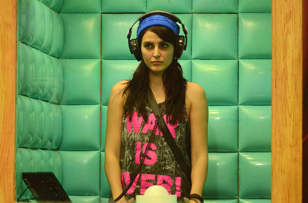 Mandana-Karimi-Bigg-Boss-9-Colors