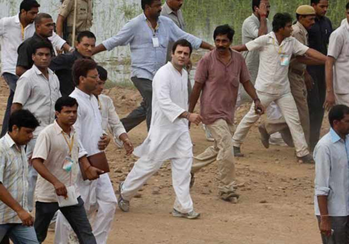 rahul-gandhi-farmers-vidarbha . File Photo