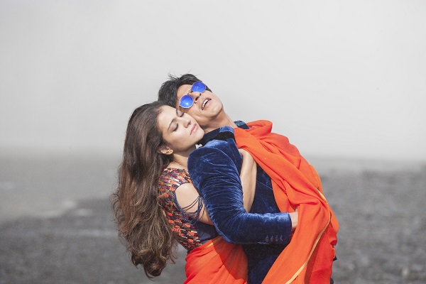 Shah Rukh Khan and Kajol in Dilwale Song