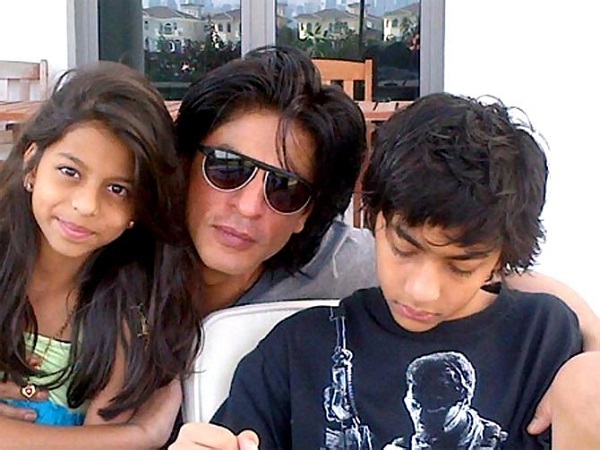 Shah Rukh Khan with Aryan and Suhana