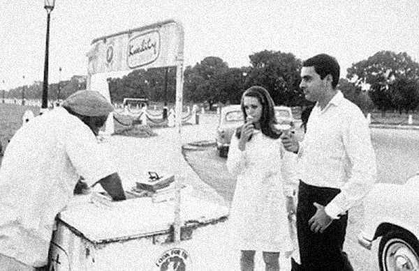 Sonia-Gandhi-Rajiv-Gandhi-Italy . File photo